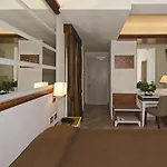 Eden Hotel 3*