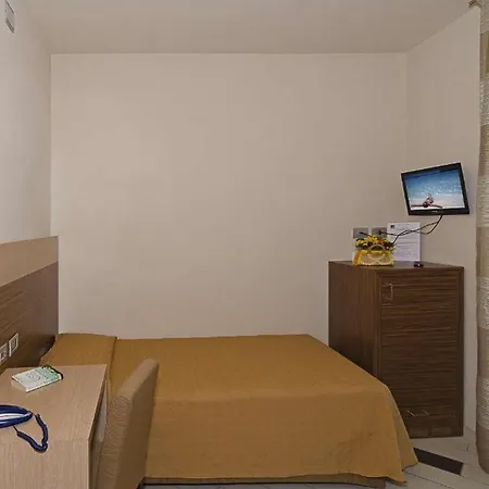 هوتل إدن