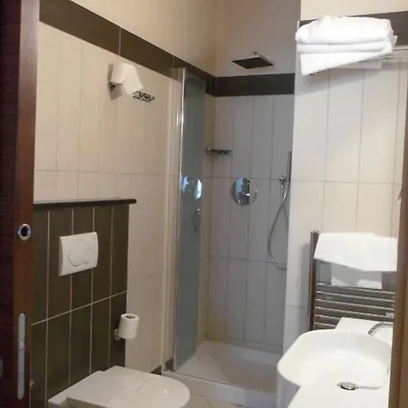 Eden Hotel 3*