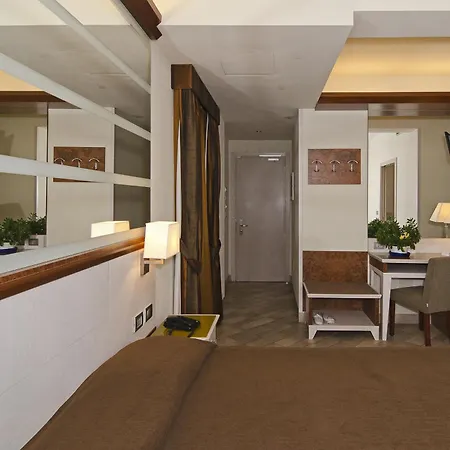 エデン 3* ヴィアレッジョ