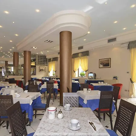 Eden Hotel 3*