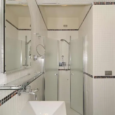 Hotel Eden 3*