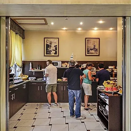 Eden Hotel